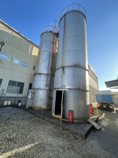 某金属加工工場内 大型サイロ2基 解体及び搬出作業