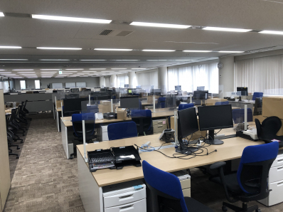 都内　某精密機器製造メーカー　インサイドワゴン買取撤去