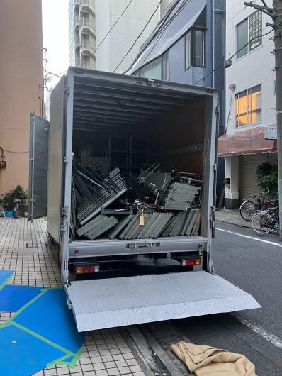 千代田区岩本町 オフィスビル 室内什器類残置物買取撤去