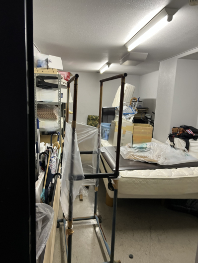  医薬品・衛生用品メーカー　倉庫内残置物撤去